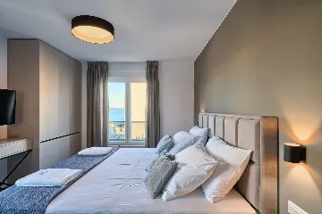 Modern Family Apartment with Shared Pool, Split