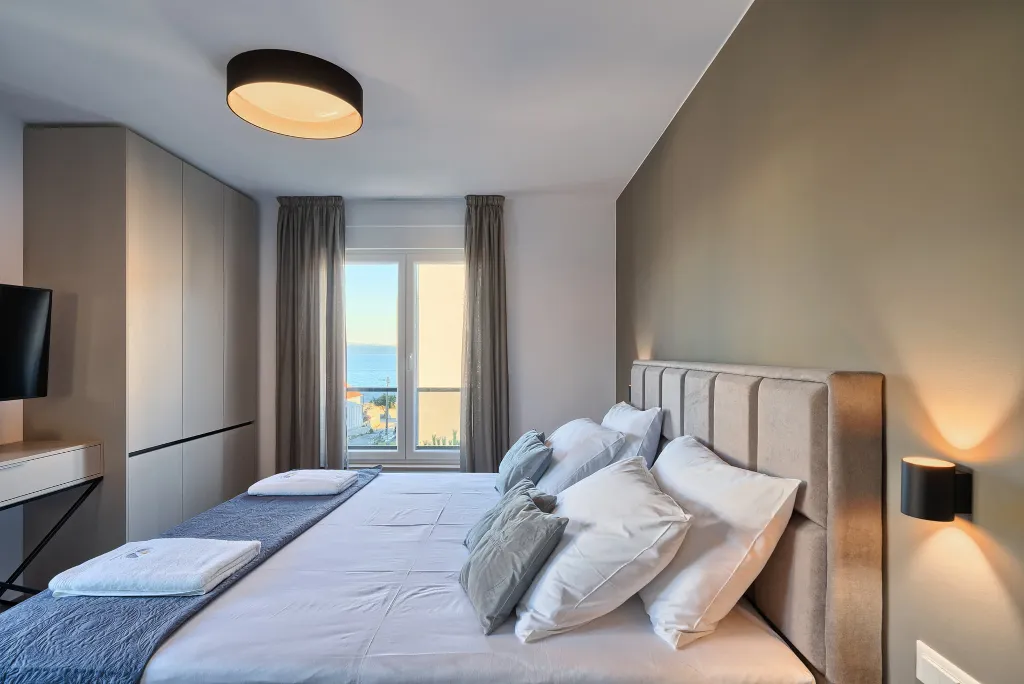 Modern Family Apartment with Shared Pool, Split