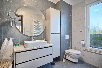 Modern Family Apartment with Shared Pool, Split