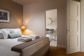 Elegant Family Villa with Pool in Vabriga