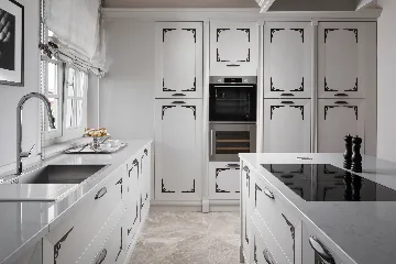 Elegant Family Villa with Pool in Vabriga