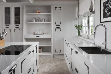 Elegant Family Villa with Pool in Vabriga