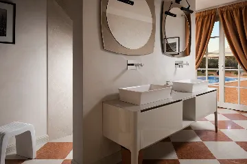 Elegant Family Villa with Pool in Vabriga