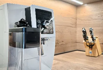 Modern Apartment with Shared Pool in Split