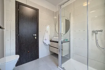 Modern Apartment with Shared Pool in Split