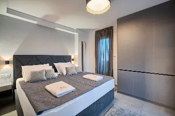 Penthouse Apartment with Rooftop Jacuzzi in Split