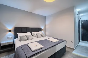 Penthouse Apartment with Rooftop Jacuzzi in Split