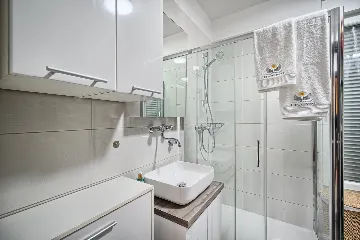 Penthouse Apartment with Rooftop Jacuzzi in Split