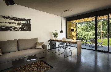 Family Villa Retreat with Terrace in Njivice