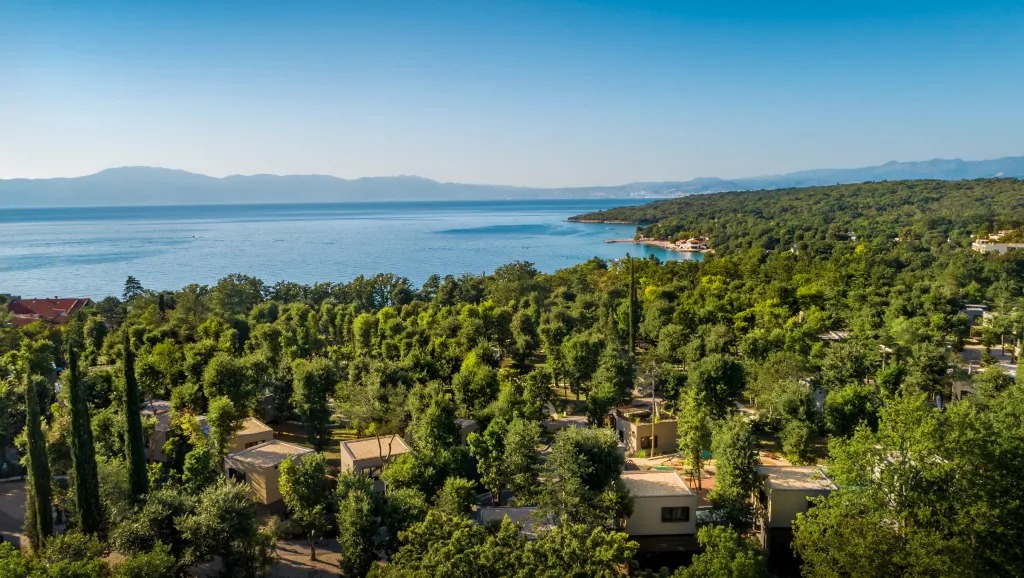 Family Villa Retreat with Terrace in Njivice