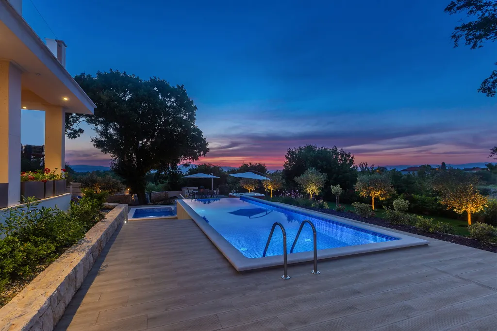 Spacious Family Villa with Pool in Malinska