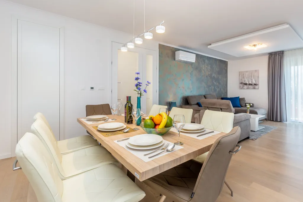 Spacious Family Villa with Pool in Malinska