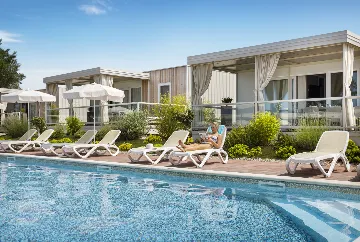 Modern Bungalow Retreat with Pool in Novigrad