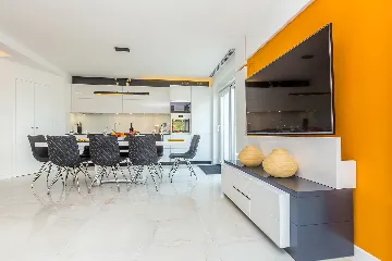 Contemporary Villa with Heated Pool in Malinska