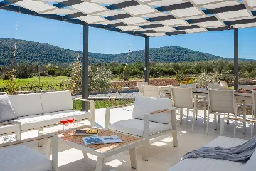 Modern Villa with Pool in Marina