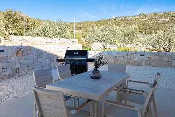 Modern Villa with Pool in Marina