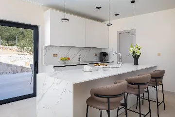 Modern Villa with Pool in Marina