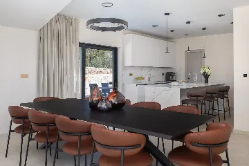 Modern Villa with Pool in Marina