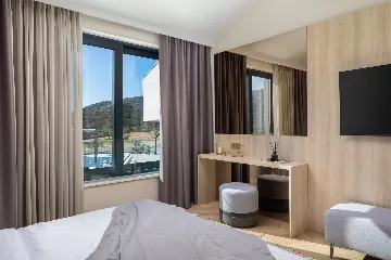 Modern Villa with Pool in Marina