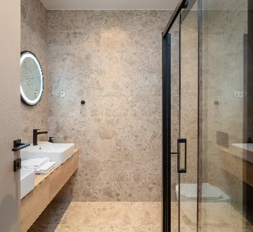 Modern Villa with Pool in Marina