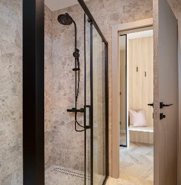 Modern Villa with Pool in Marina