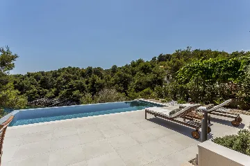Seaside Stone Villa with Pool in Selca