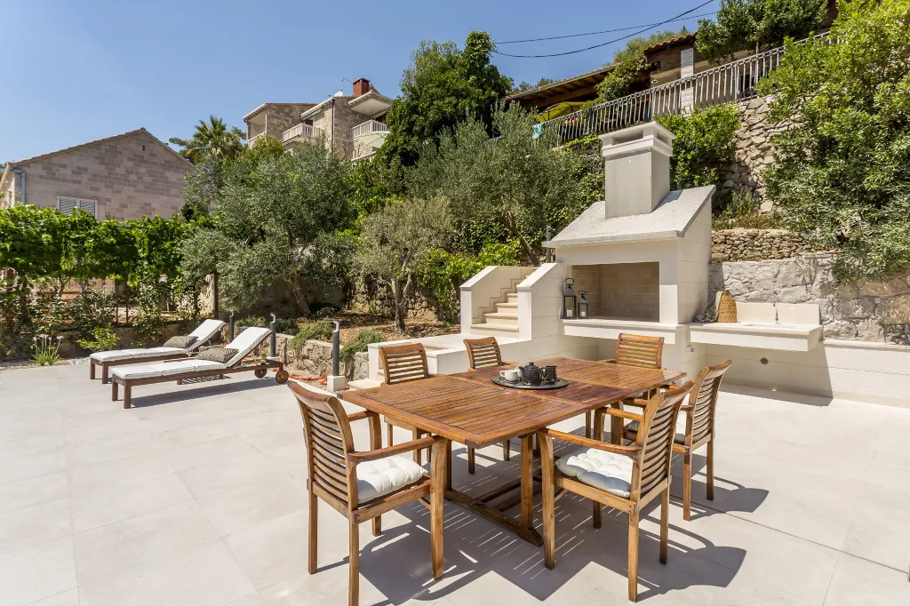 Seaside Stone Villa with Pool in Selca