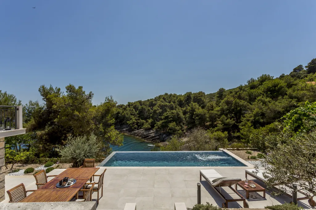 Seaside Stone Villa with Pool in Selca