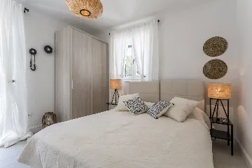 Seaside Stone Villa with Pool in Selca