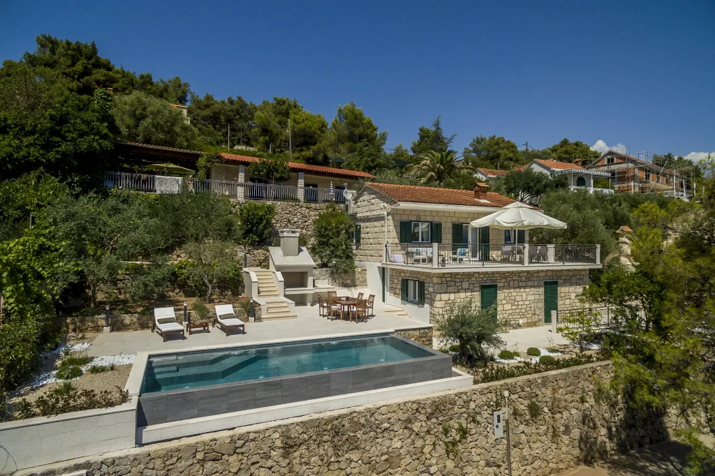 Seaside Stone Villa with Pool in Selca