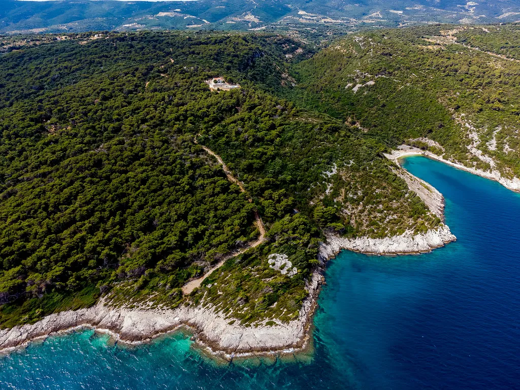 Seaside Family Villa with Pool in Pučišća