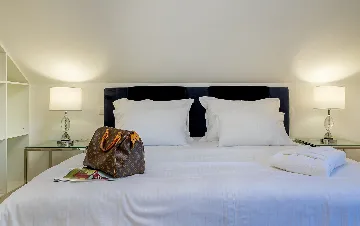 Seaside Family Villa with Pool in Pučišća