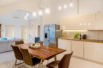 Seaside Family Villa with Pool in Pučišća