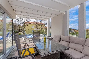 Modern Villa with Heated Pool in Malinska