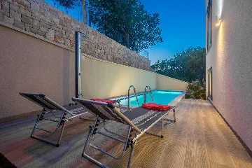 Modern Villa with Heated Pool in Malinska