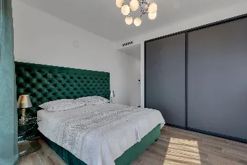 Modern Villa Retreat with Infinity Pool, Makarska