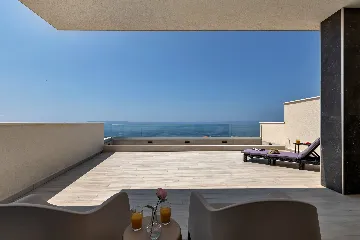 Modern Villa Retreat with Infinity Pool, Makarska