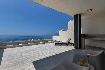 Modern Villa Retreat with Infinity Pool, Makarska