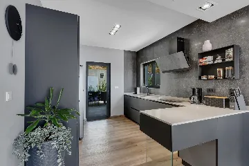 Modern Villa Retreat with Infinity Pool, Makarska