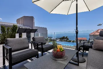 Modern Villa Retreat with Infinity Pool, Makarska