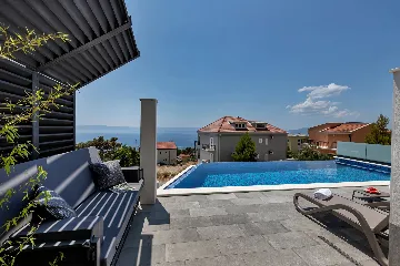 Modern Villa Retreat with Infinity Pool, Makarska