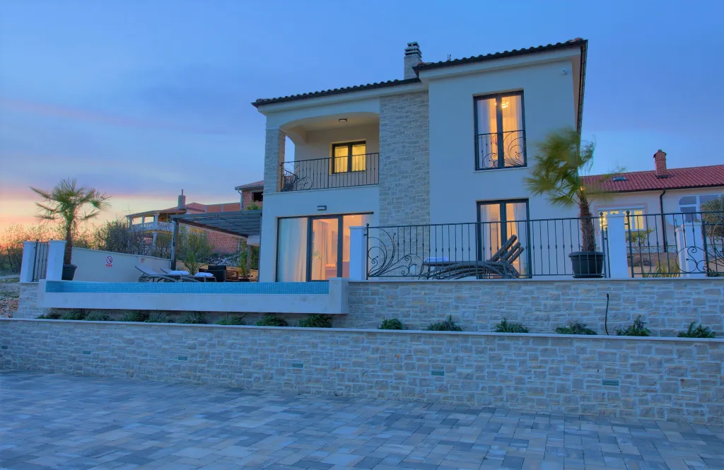 Modern Villa with Pool in Vrbnik