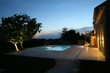 Countryside Retreat Villa with Pool in Grožnjan