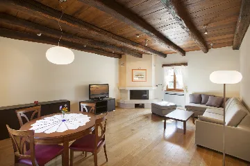 Countryside Retreat Villa with Pool in Grožnjan