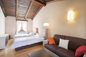 Countryside Retreat Villa with Pool in Grožnjan