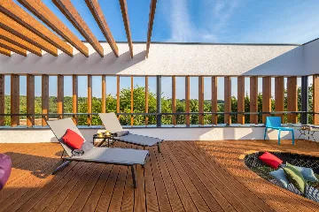 Contemporary Holiday Villa with Pool in Svetvinčenat