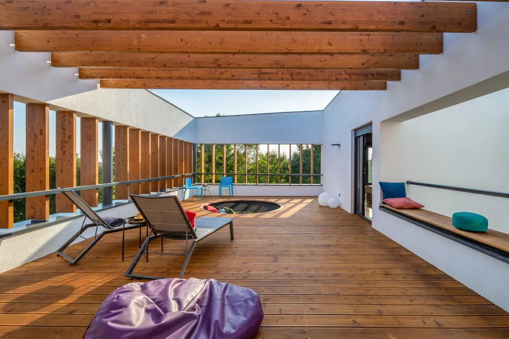 Contemporary Holiday Villa with Pool in Svetvinčenat