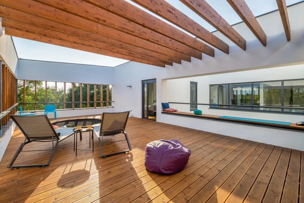 Contemporary Holiday Villa with Pool in Svetvinčenat