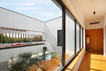 Contemporary Holiday Villa with Pool in Svetvinčenat