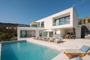 Modern Seaview Villa with Infinity Pool in Rabac